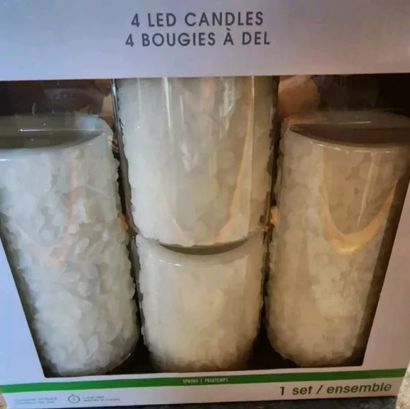 New 4 pc led candle set . $48retail - Picture 9 of 9